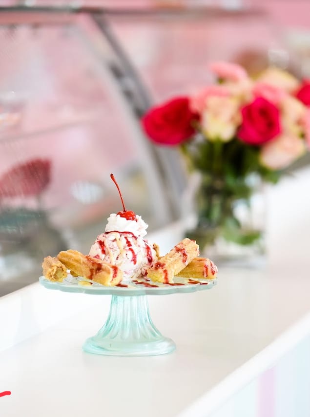 Fruit & Sundaes